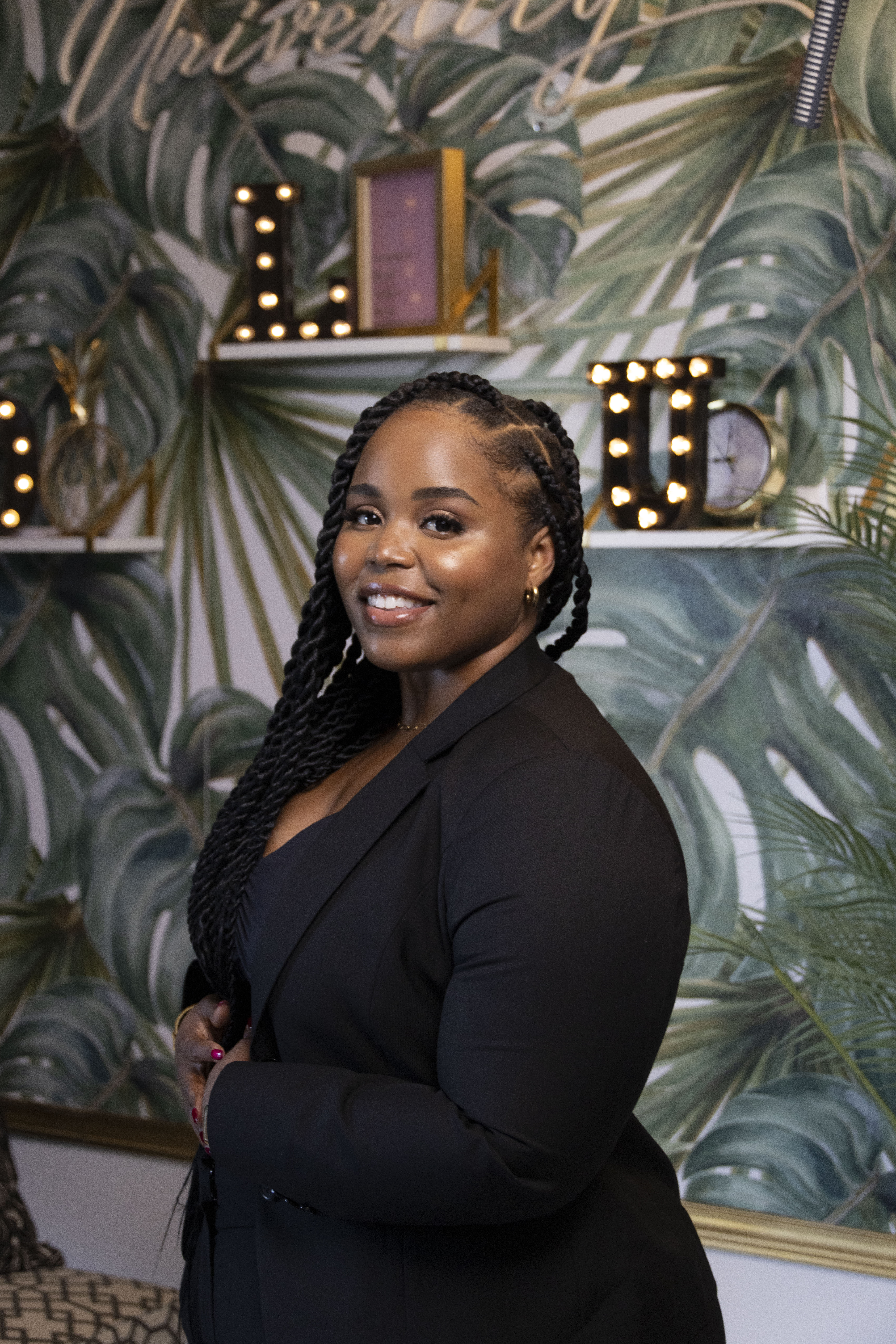 Roxie, founder and lash instructor of DFW Lash University