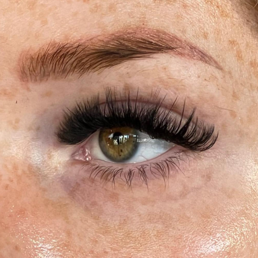 Strip lash look